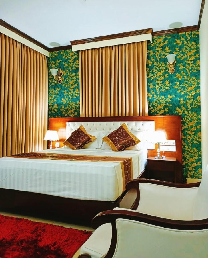 Hotel Crystal Rose - Sylhet Buitenkant foto